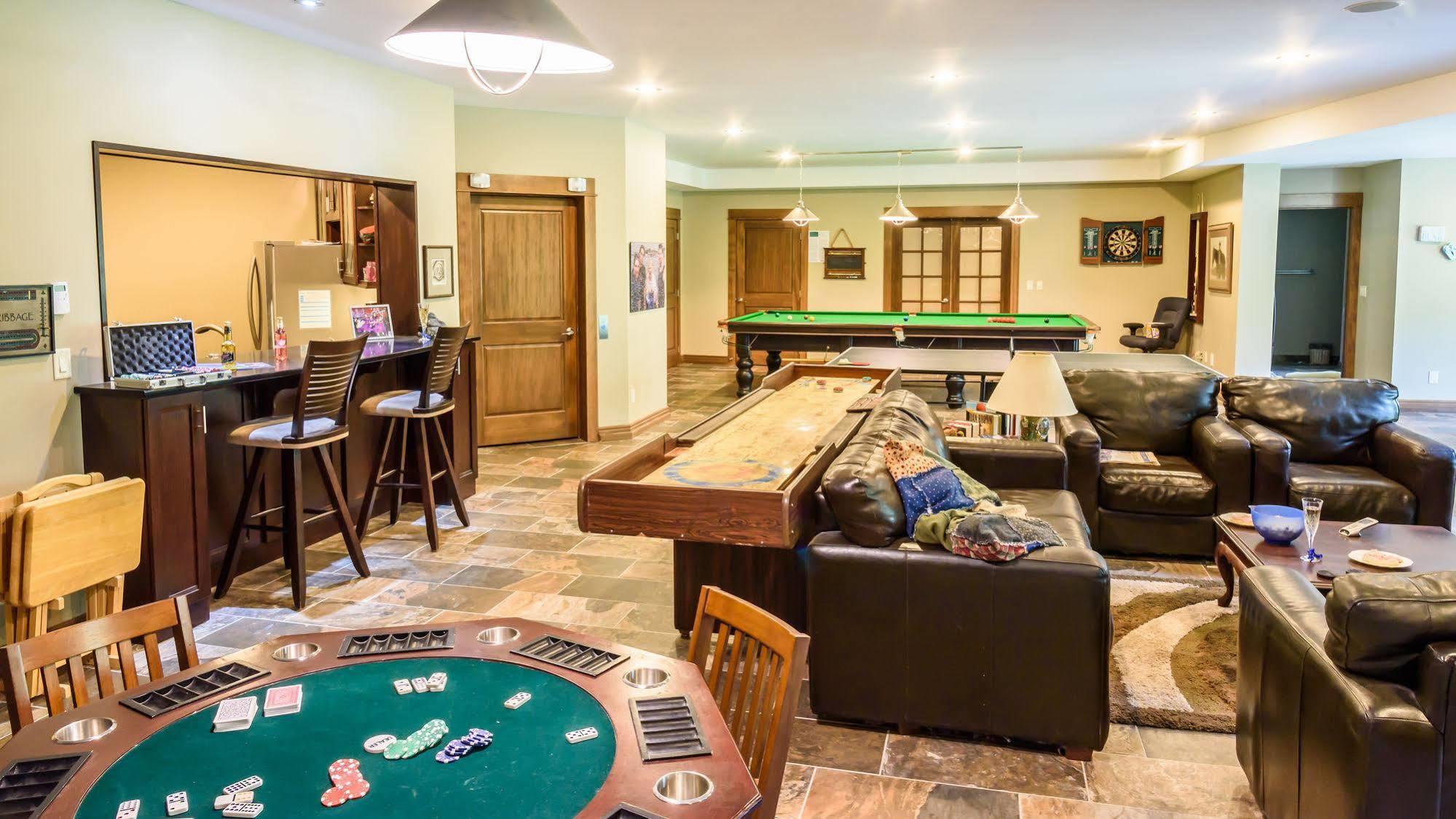 Noble House Suites B&B แกรนด์ฟอร์คส์ ภายนอก รูปภาพ